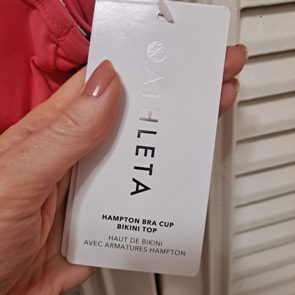 NWT Athleta Hampton Bra Cup Bikini Top, Size 34 B/C - Picture 6 of 8